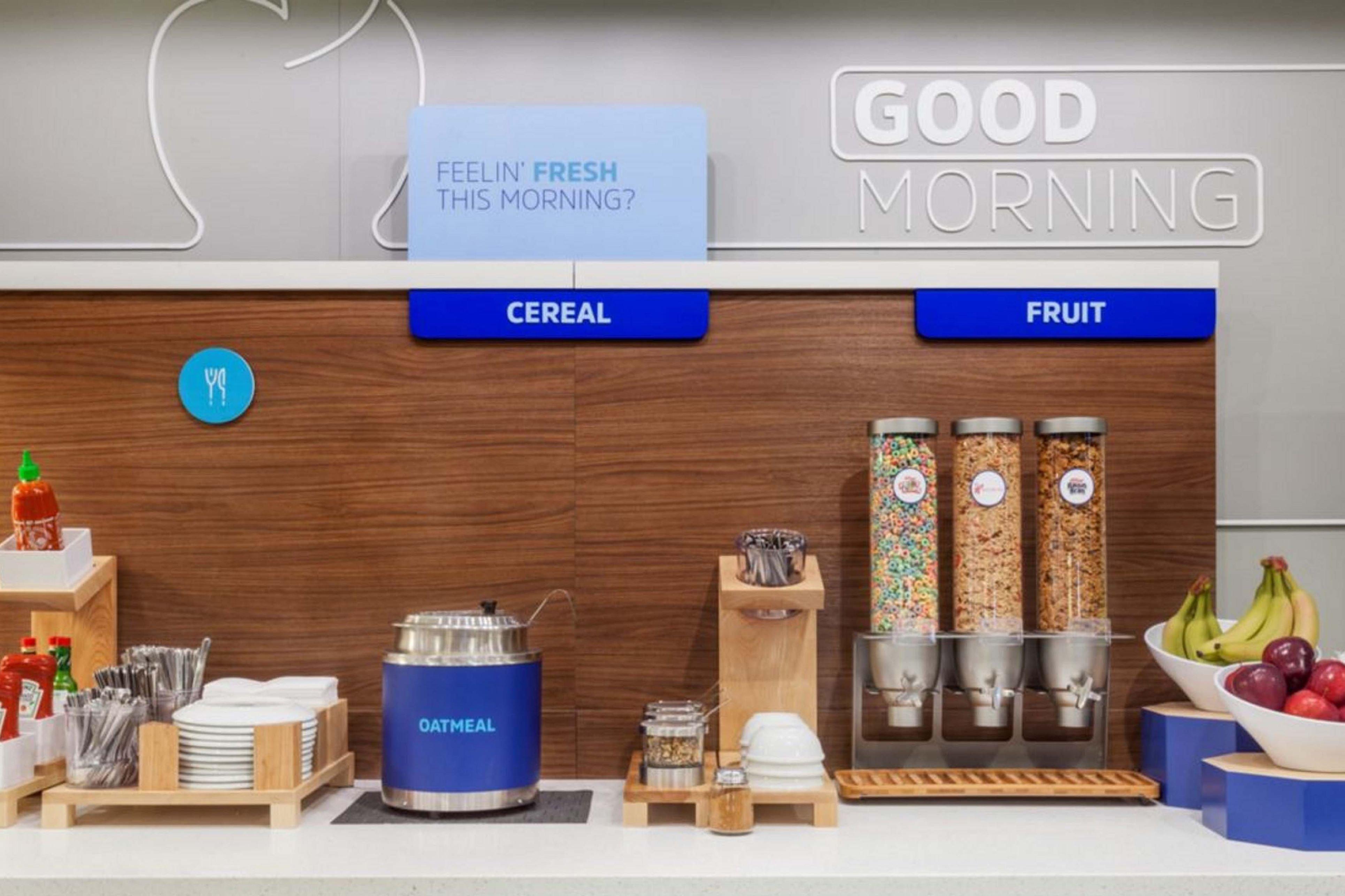 Holiday Inn Express & Suites Kingdom City By Ihg Εξωτερικό φωτογραφία